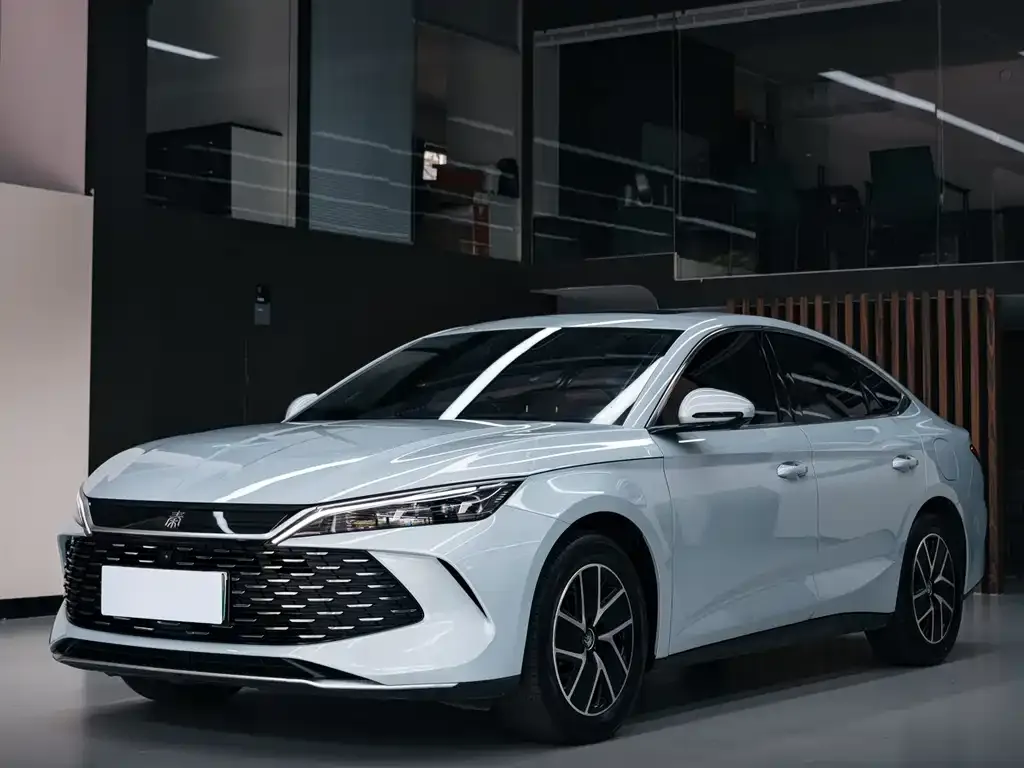 BYD Qin L — фото 1