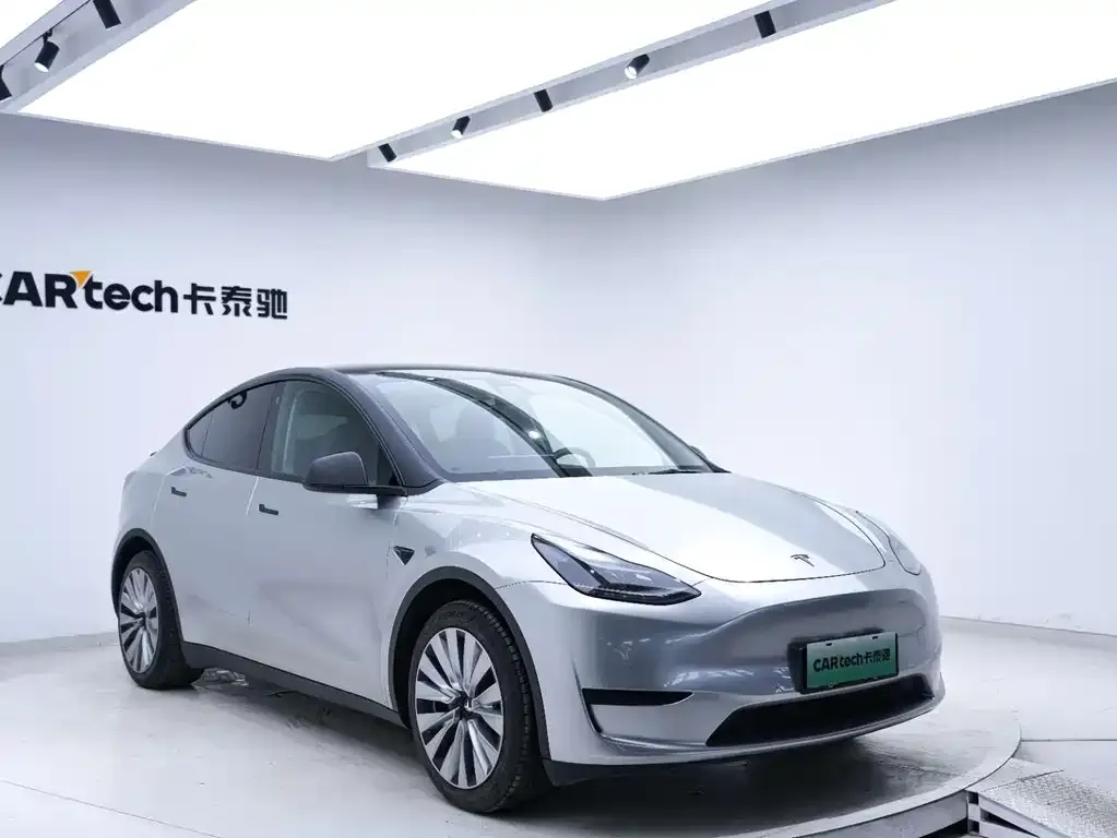 Tesla Model Y — фото 5