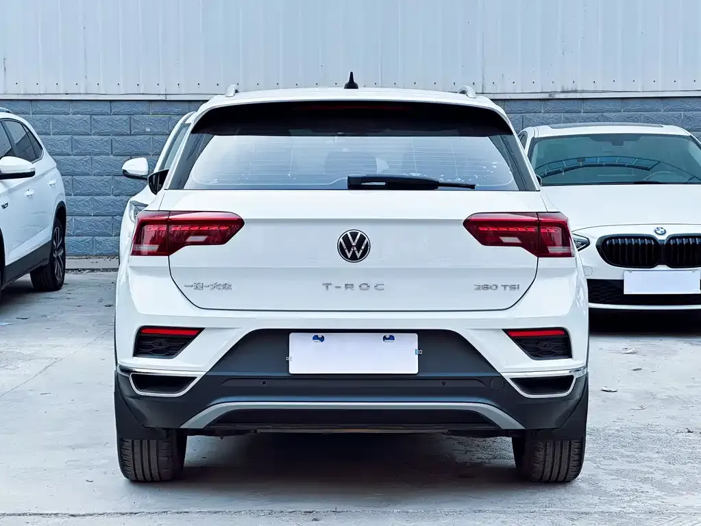 Volkswagen T-Roc — фото 4