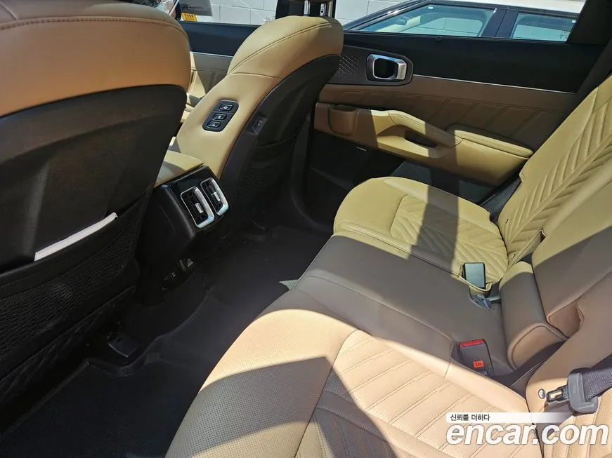 Kia Sorento — фото 4