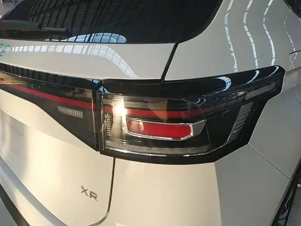 Volkswagen Tharu — фото 2