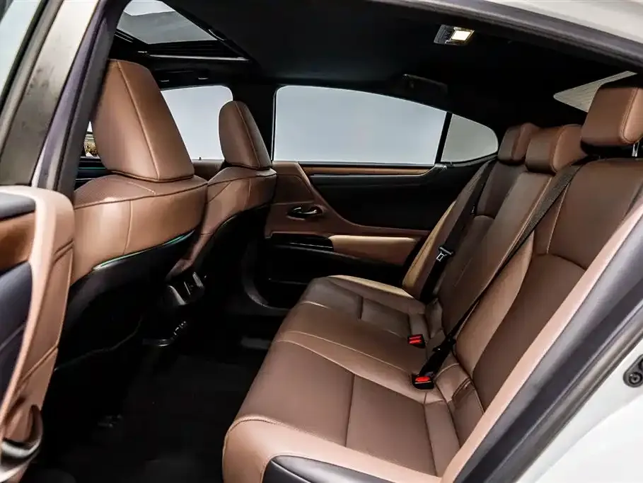 Lexus ES 2024 из CN, фото 3