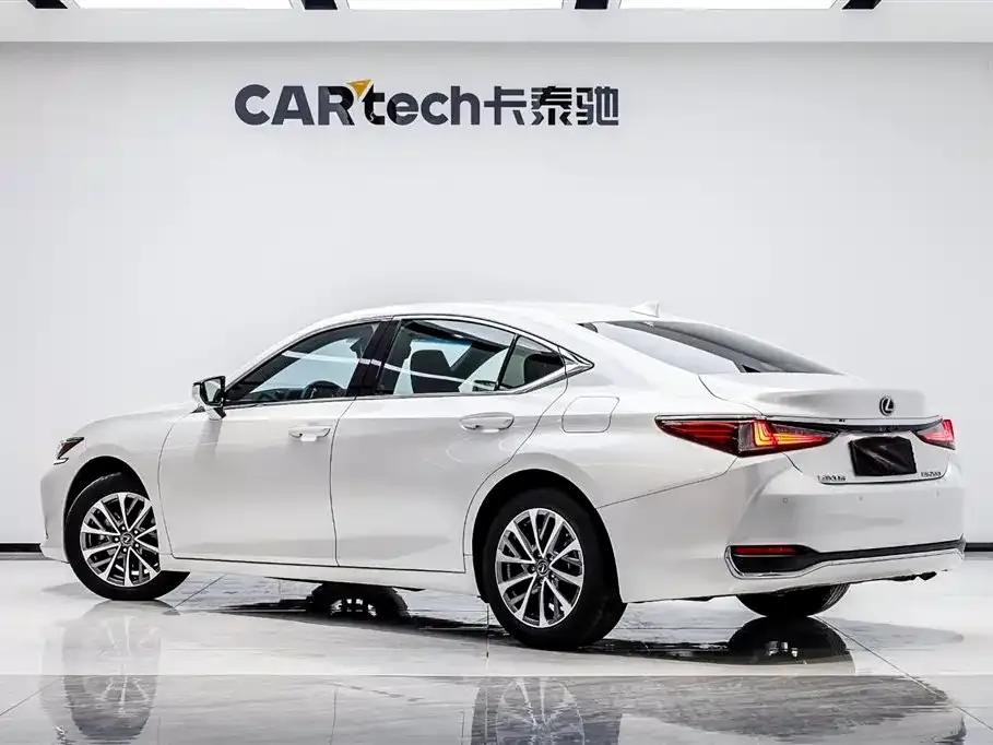 Lexus ES 2024 из CN, фото 4
