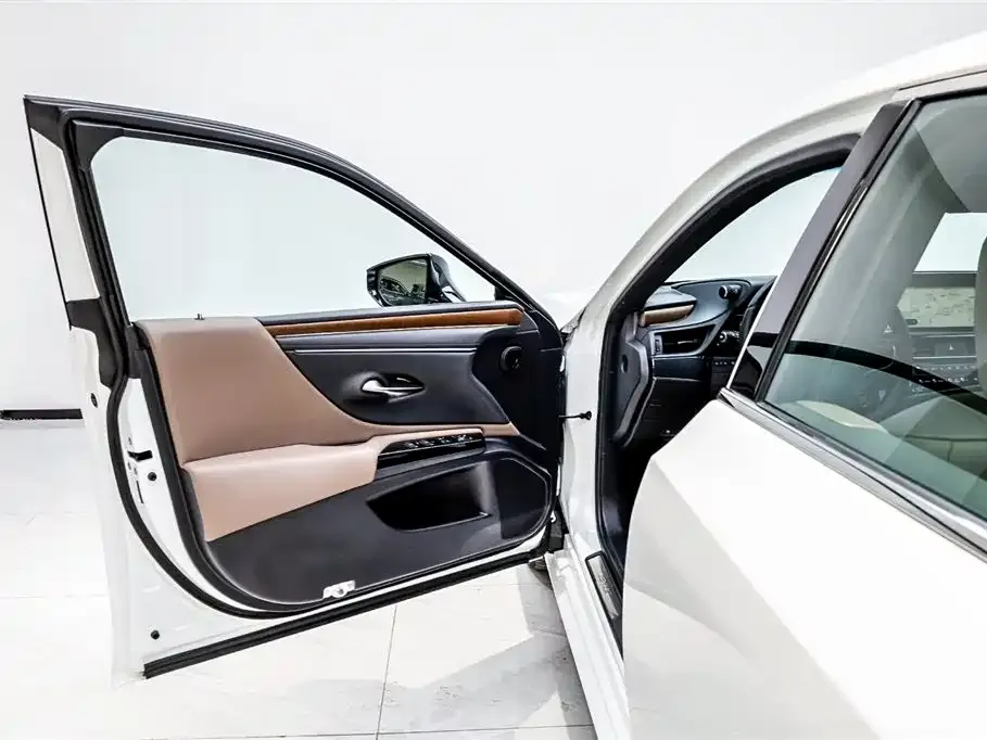 Lexus ES 2024 из CN, фото 8