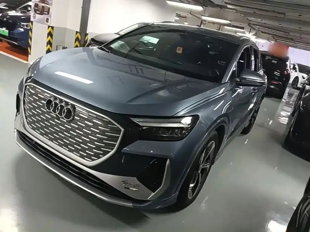 Audi Q4 e-tron — фото 4