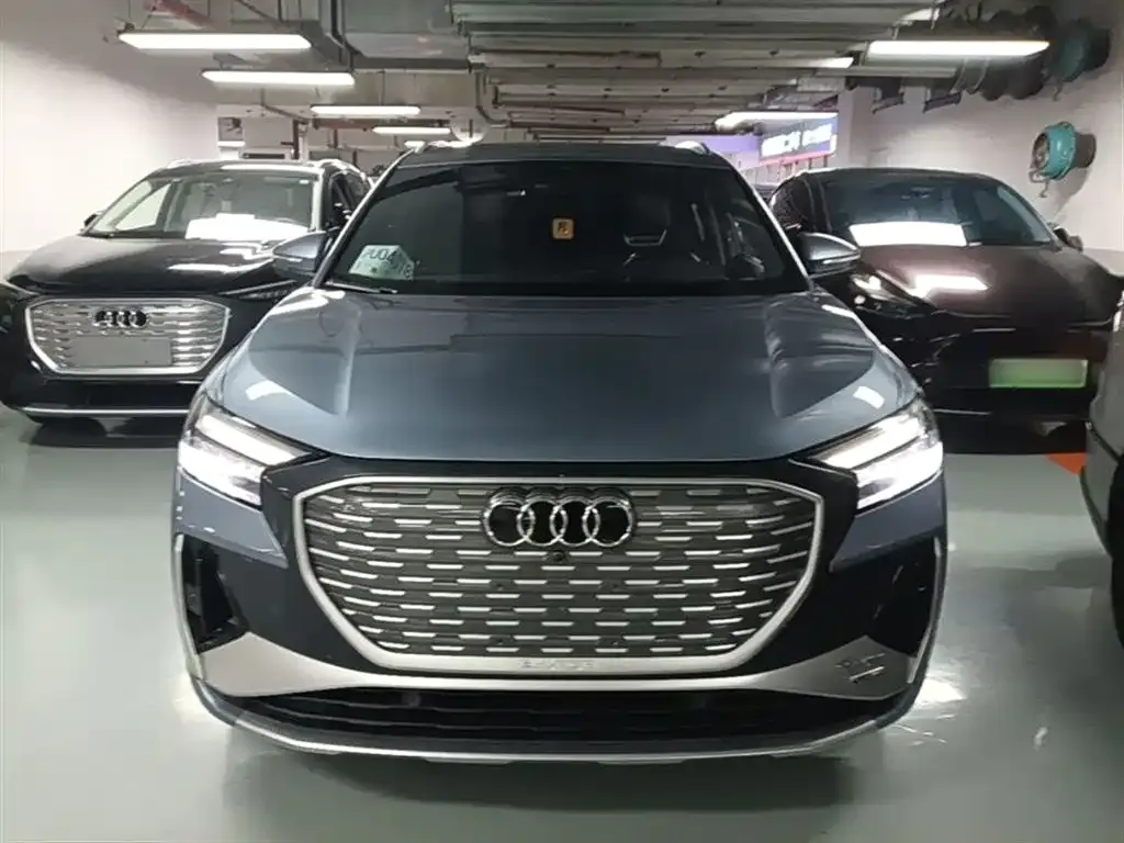 Audi Q4 e-tron — фото 3