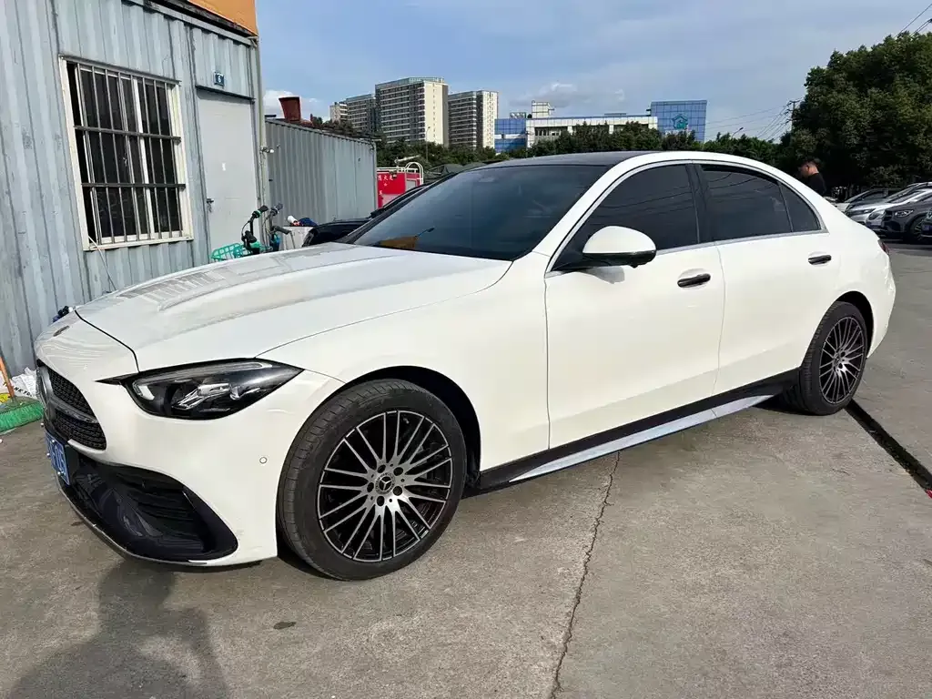 Mercedes-Benz C-Class — фото 1