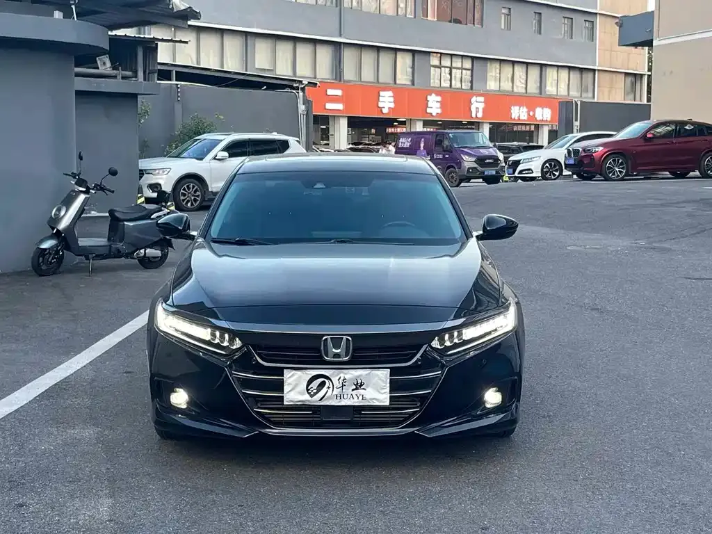 Honda Accord — фото 5