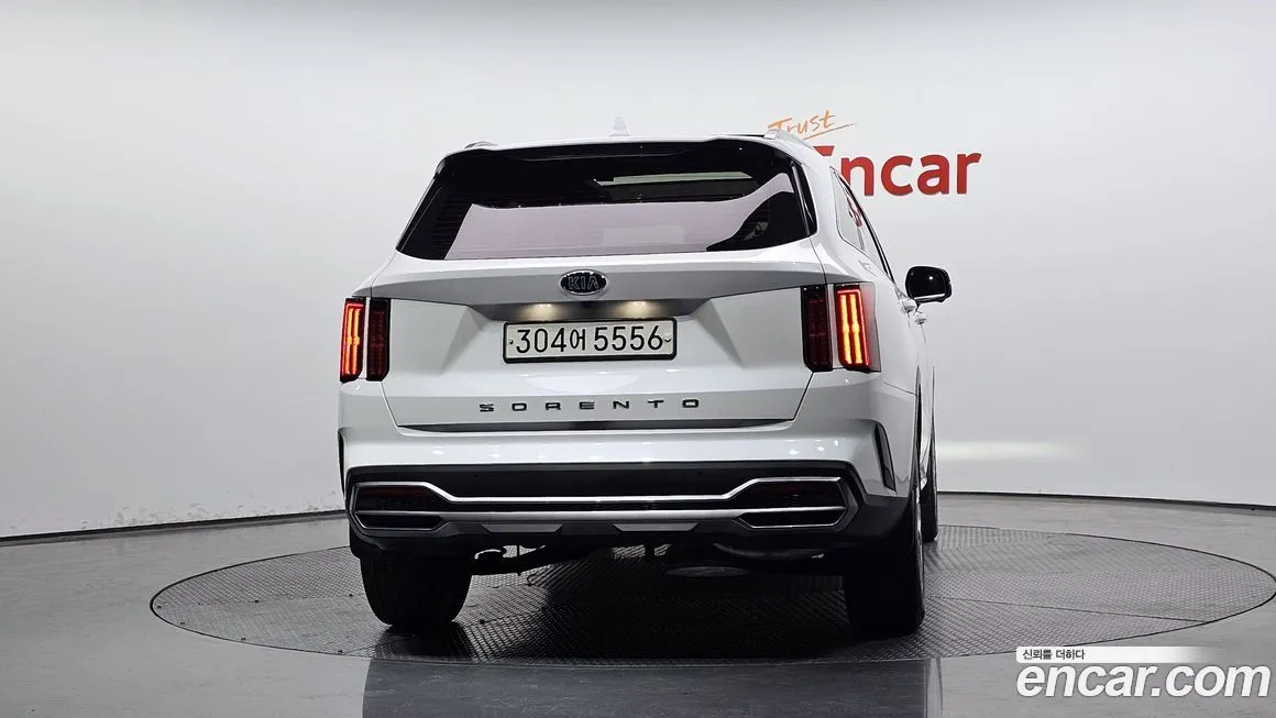 Kia Sorento — фото 4