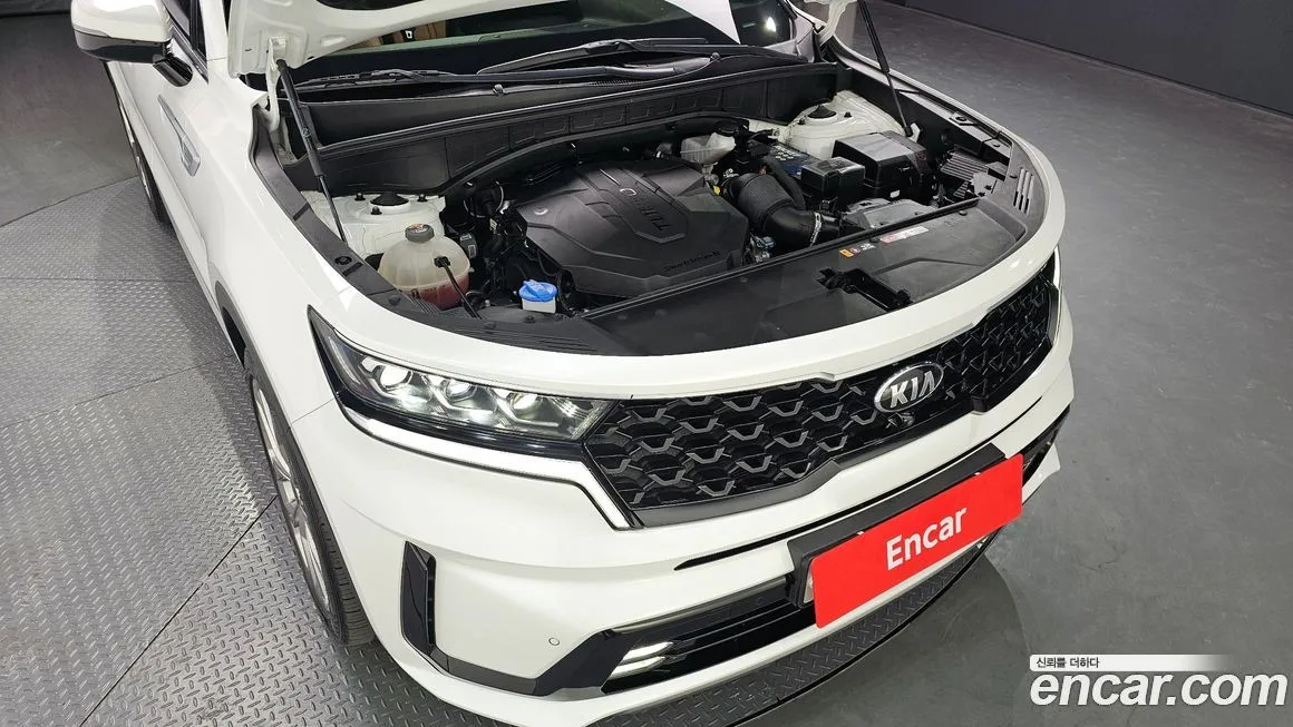 Kia Sorento — фото 10