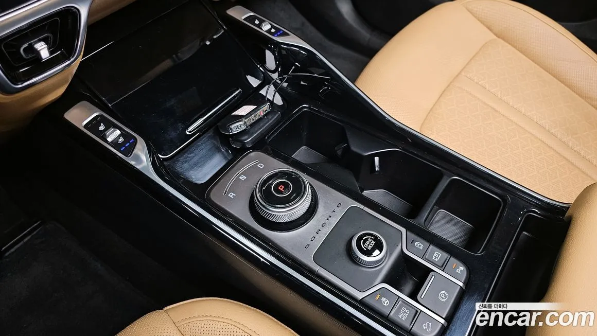 Kia Sorento — фото 7