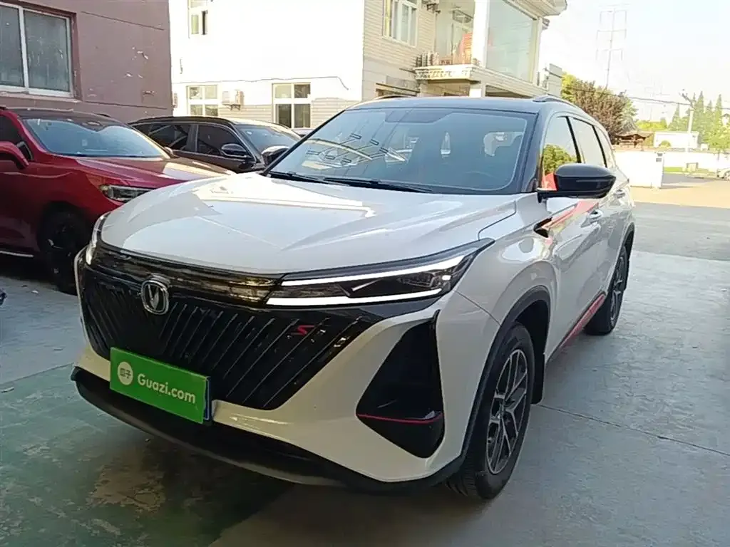 Changan CS75PLUS — фото 1