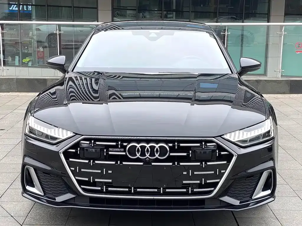 Audi A7L — фото 5