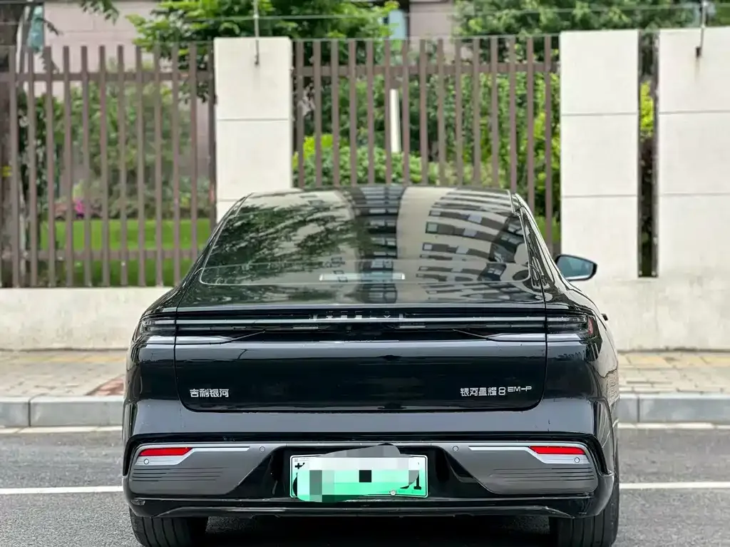 Geely Galaxy Xingyao 8 2025 из CN, фото 3