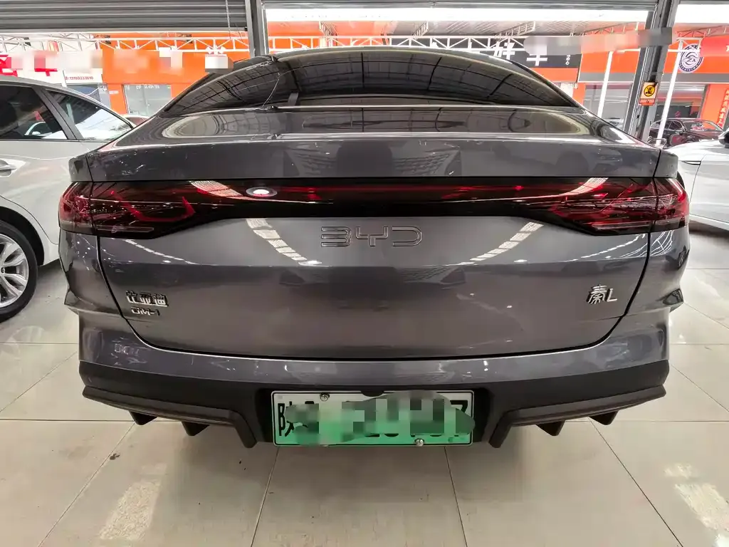 BYD Qin L — фото 2