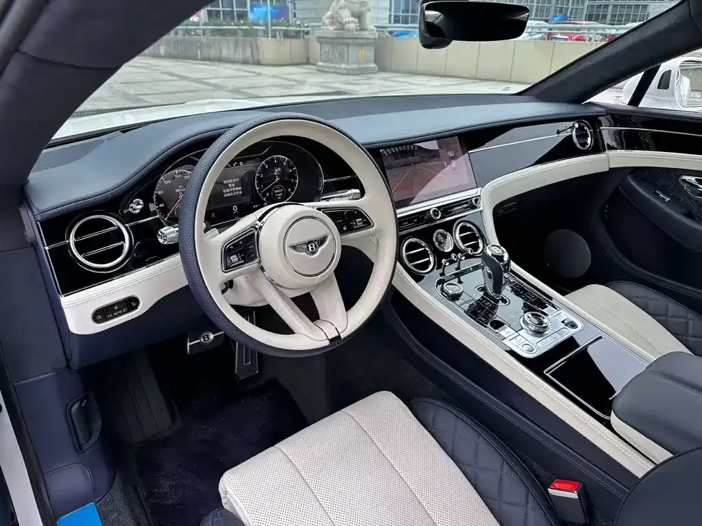 Bentley Continental 2022 из CN, фото 4