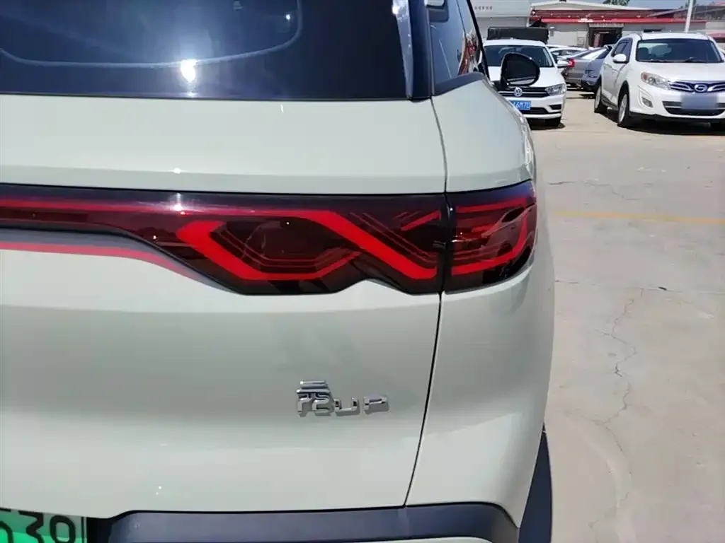 BYD Yuan UP 2025 из CN, фото 4