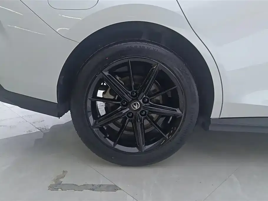 Changan UNI-V iDD 2023 из CN, фото 10