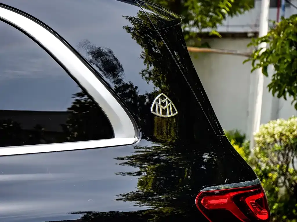 Mercedes-Benz GLS — фото 6