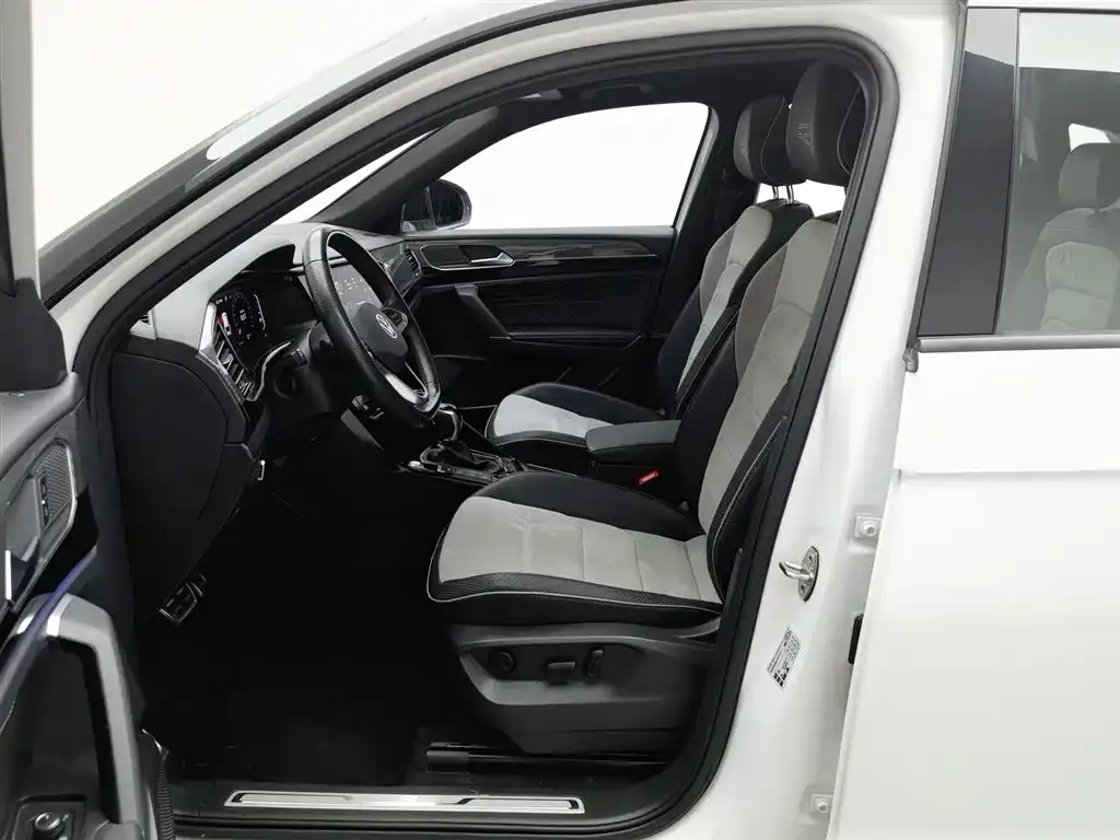 Volkswagen Tayron X 2021 из CN, фото 8
