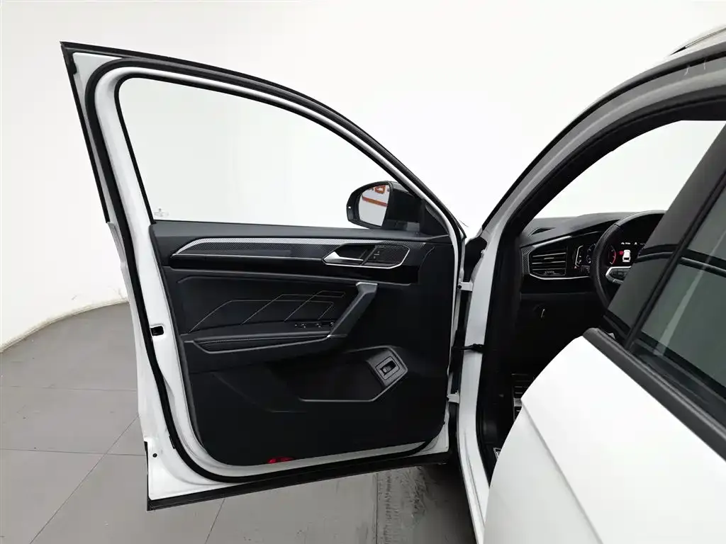 Volkswagen Tayron X 2021 из CN, фото 3