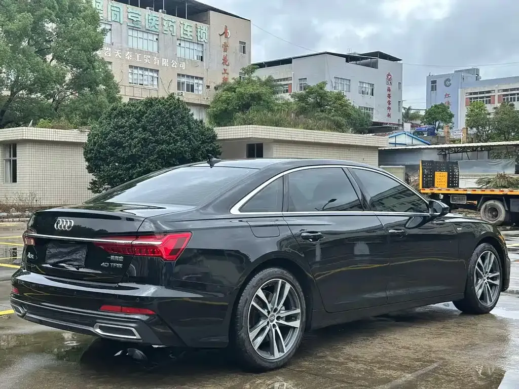 Audi A6L — фото 5