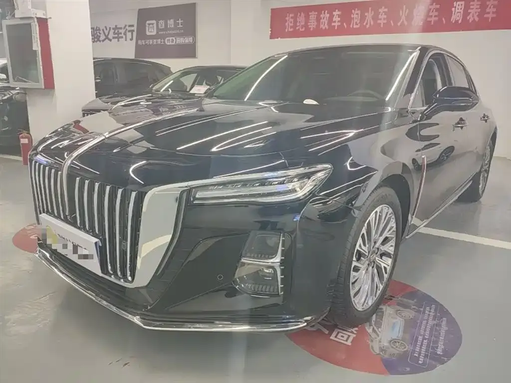 Hongqi H5 — фото 1