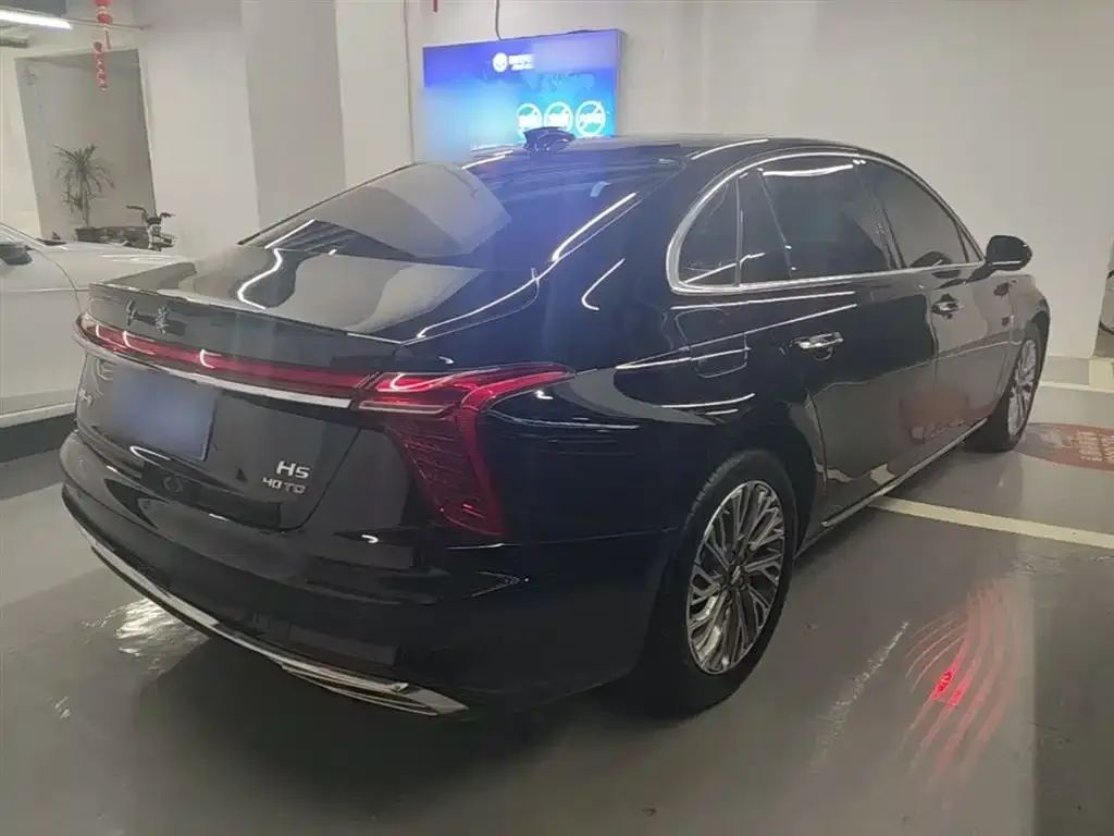 Hongqi H5 — фото 2