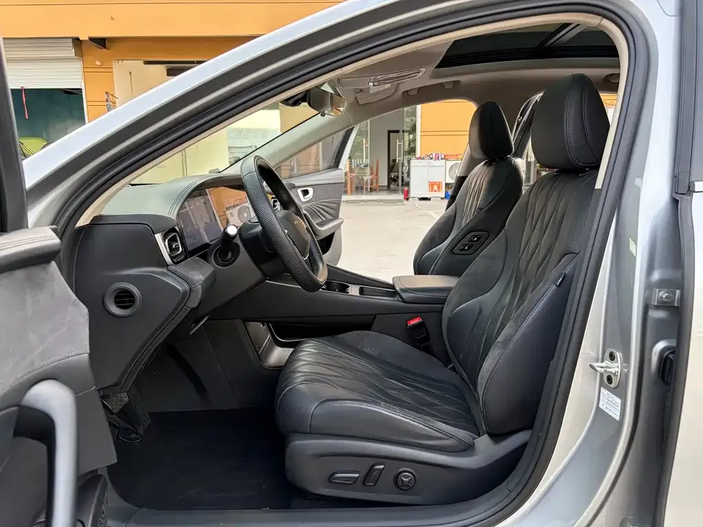 Roewe D7 2023 из CN, фото 9