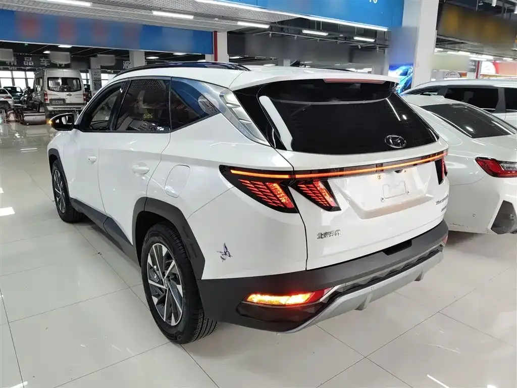 Hyundai Tucson — фото 7