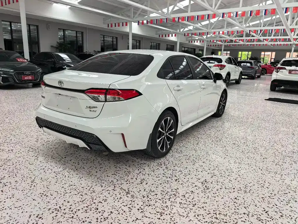 Toyota Levin — фото 10