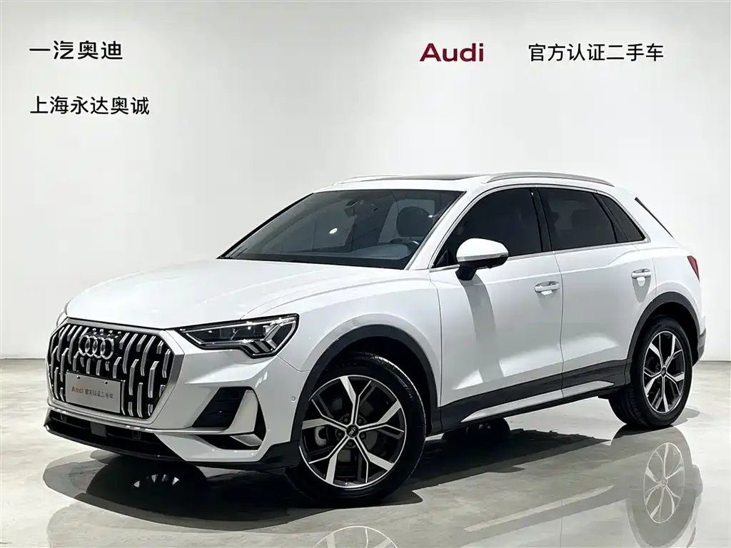 Audi Q3 — фото 1