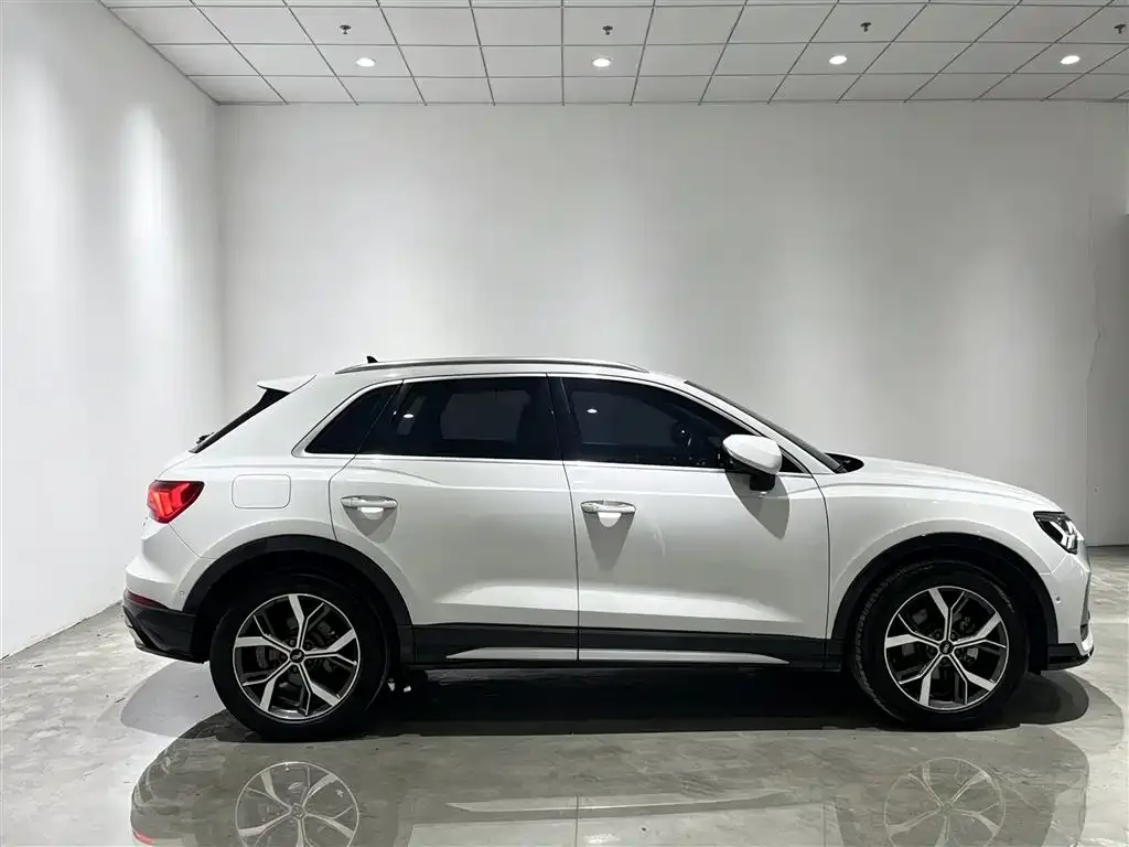 Audi Q3 — фото 4