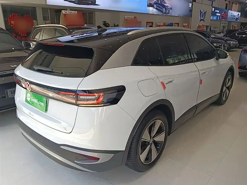Volkswagen ID.4 X — фото 9