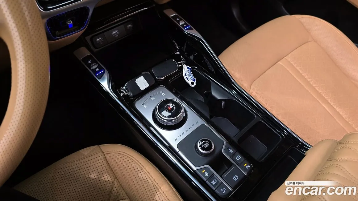 Kia Sorento — фото 10