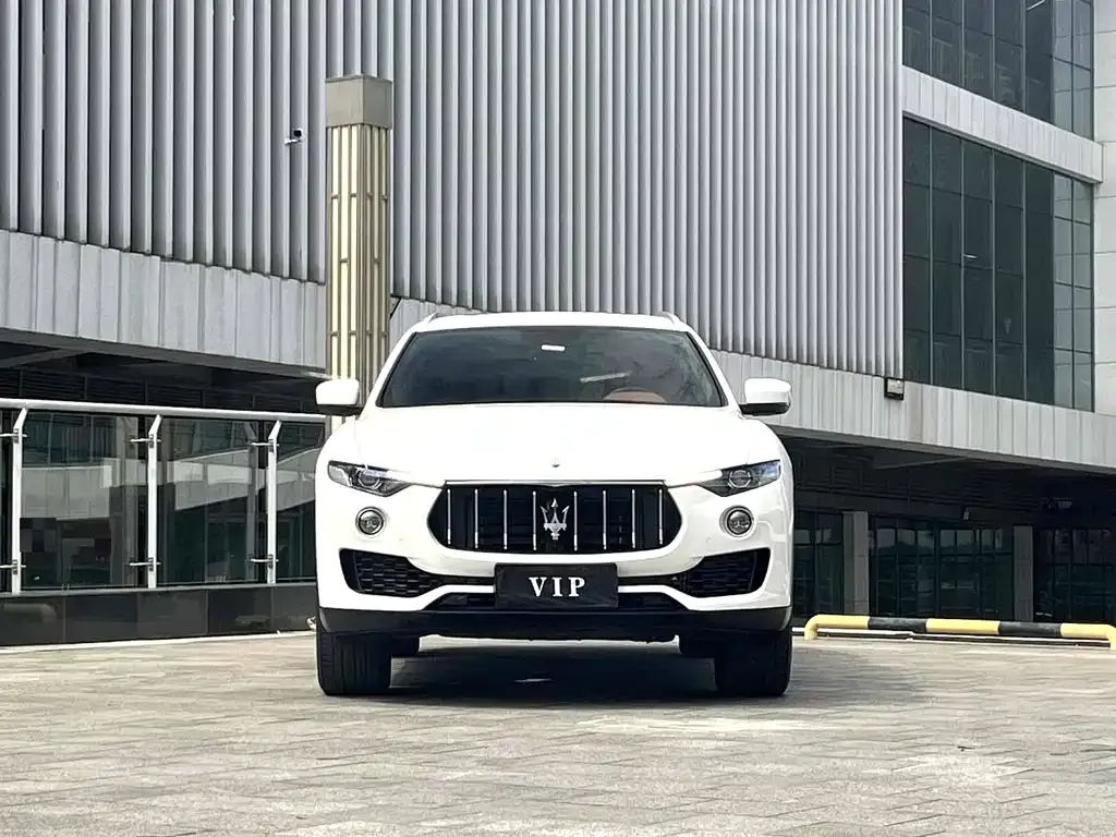 Maserati Levante — фото 2