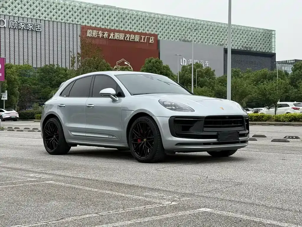 Porsche Macan — фото 9