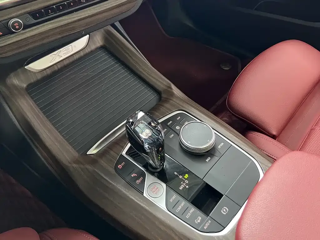 BMW X3 — фото 8