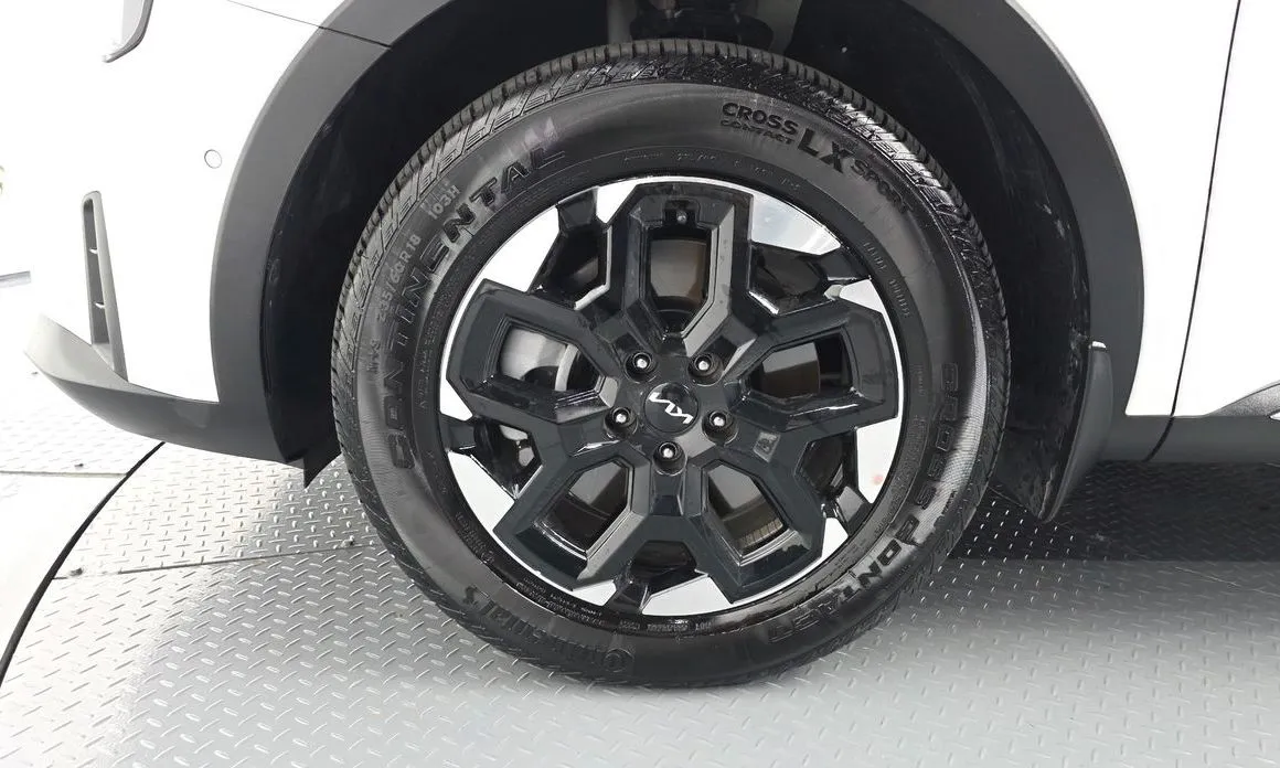 Kia Sorento — фото 8