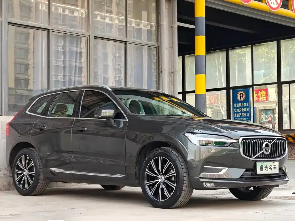 Volvo XC60 2021 из CN, фото 8