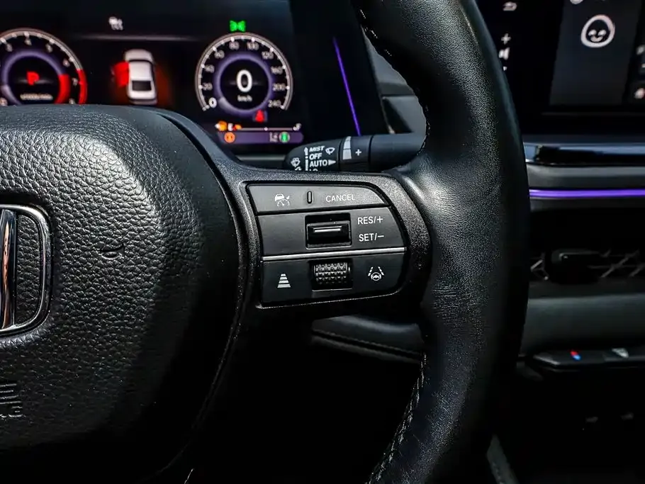 Honda Accord — фото 9