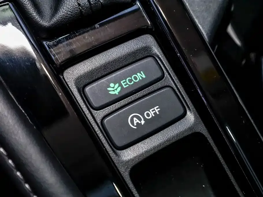 Honda Accord — фото 10