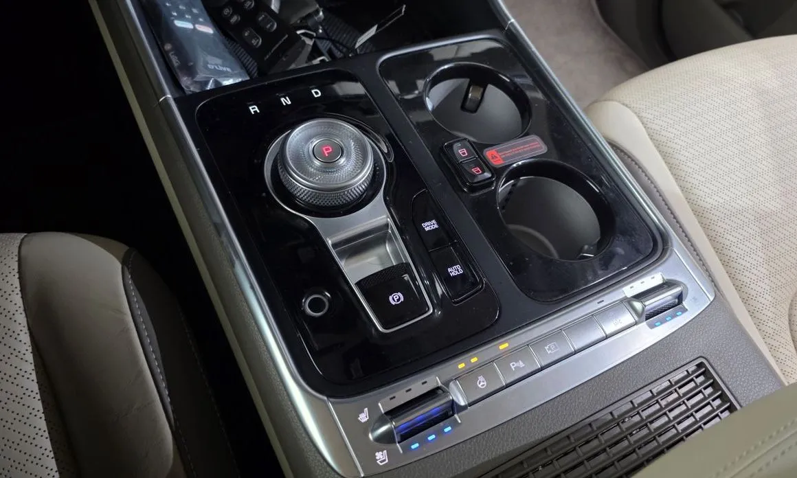 Kia Carnival — фото 10
