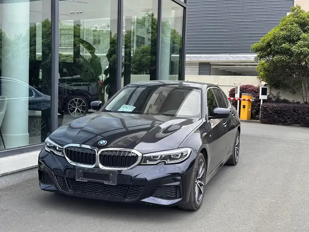 BMW 3 Series — фото 1