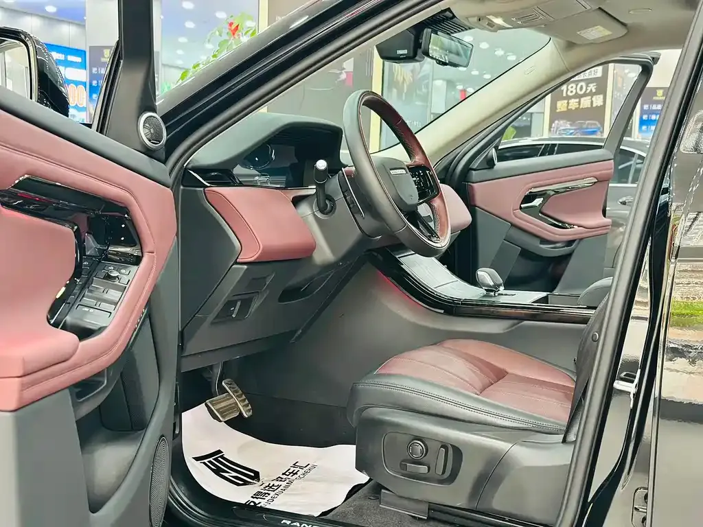 Land Rover Evoque — фото 8