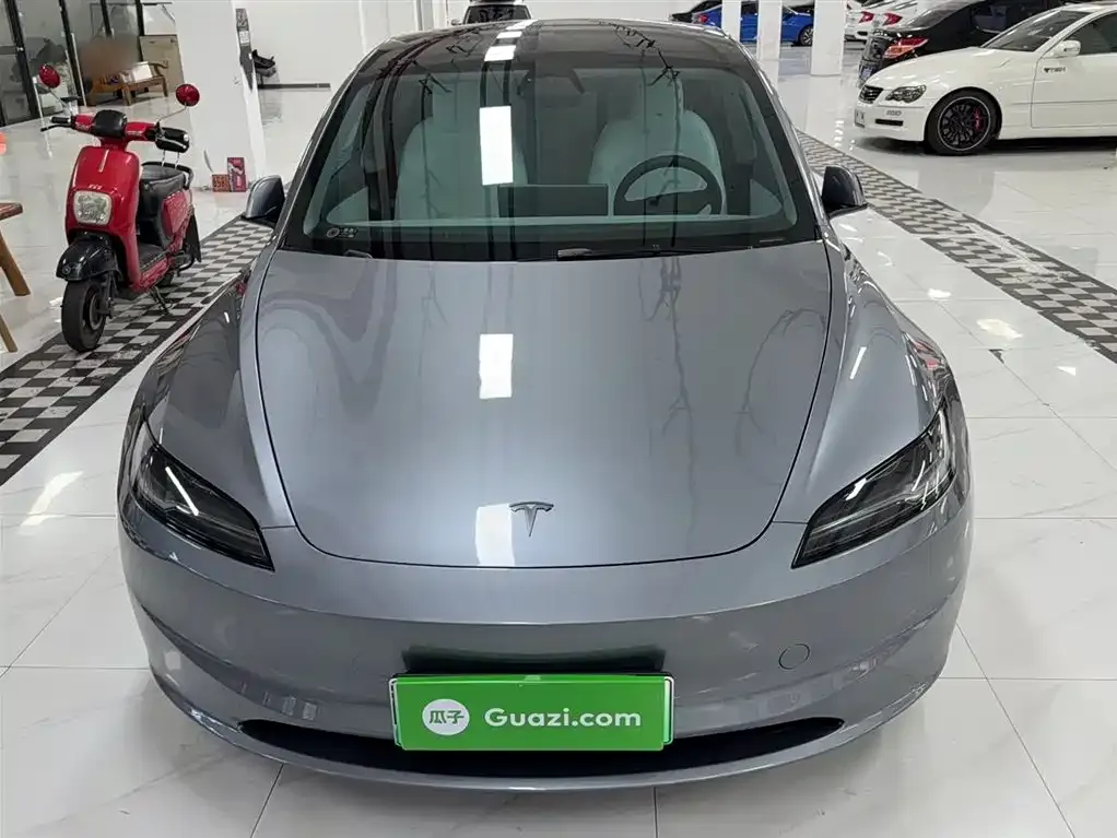 Tesla Model 3 — фото 5