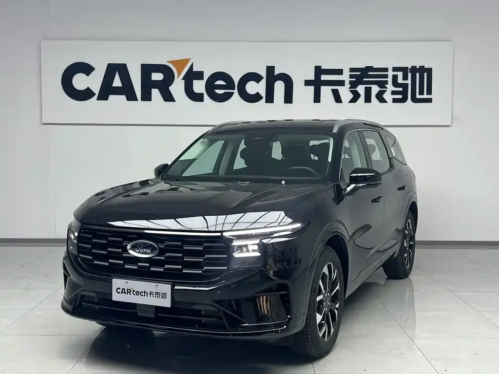 Ford Edge — фото 1