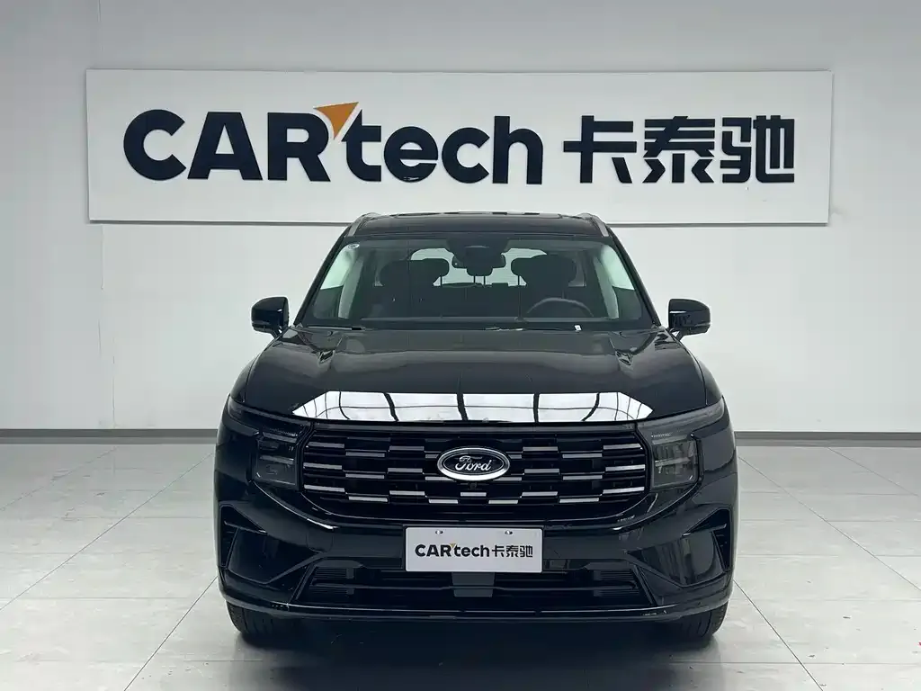 Ford Edge — фото 10