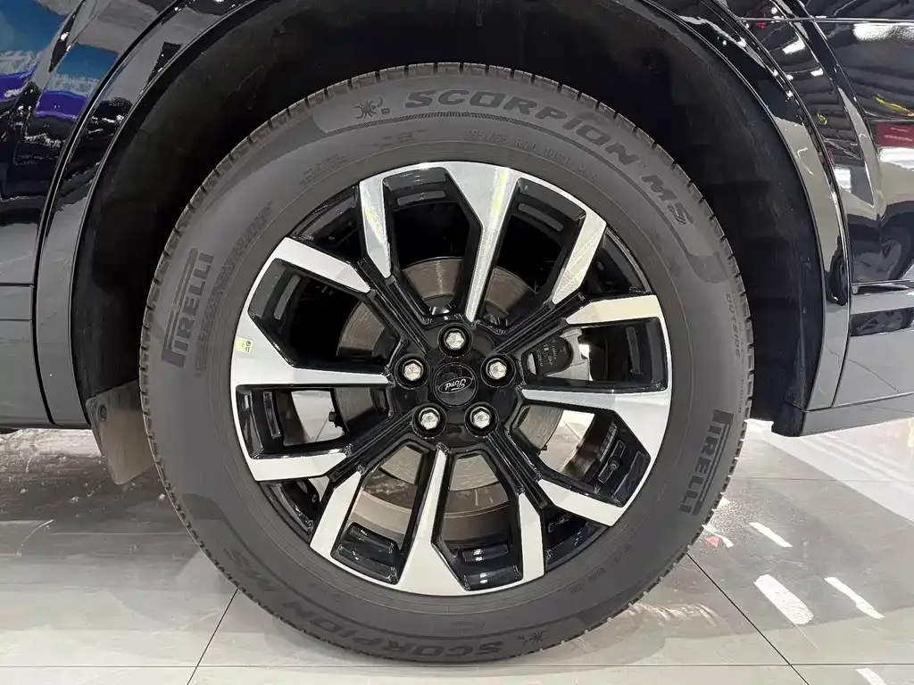 Ford Edge — фото 7