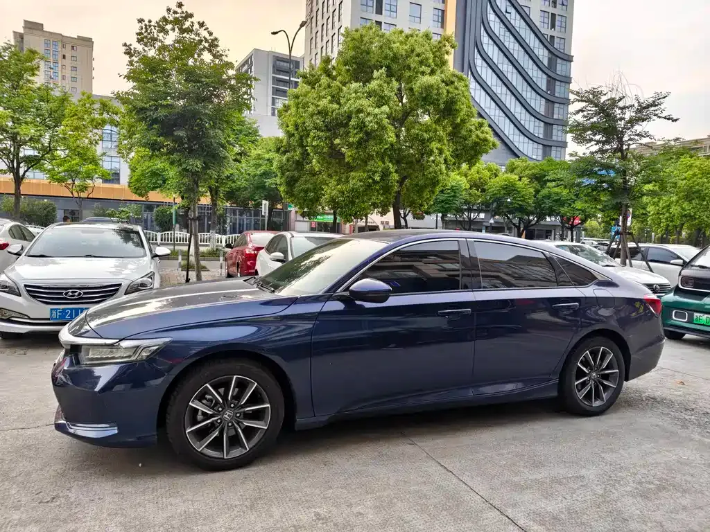 Honda Inspire — фото 4